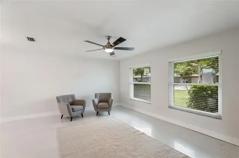 1877 Del Robles Drive Clearwater FL 33764