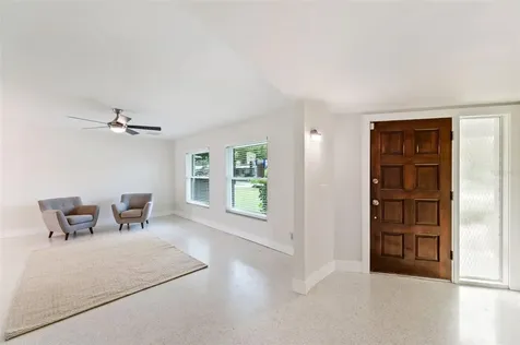 1877 Del Robles Drive Clearwater FL 33764