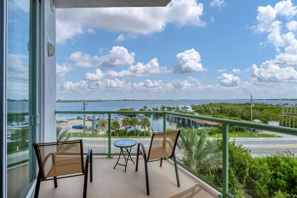 1375 Beach Road Englewood FL 34223