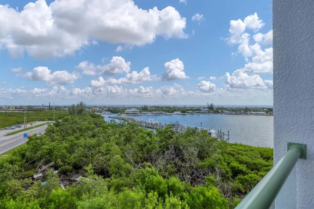 1375 Beach Road Englewood FL 34223