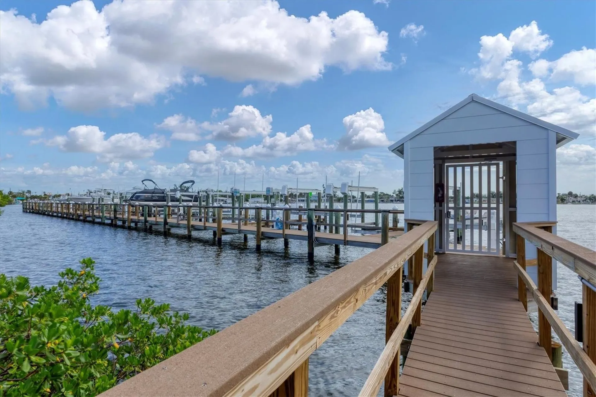 1375 Beach Road Englewood FL 34223
