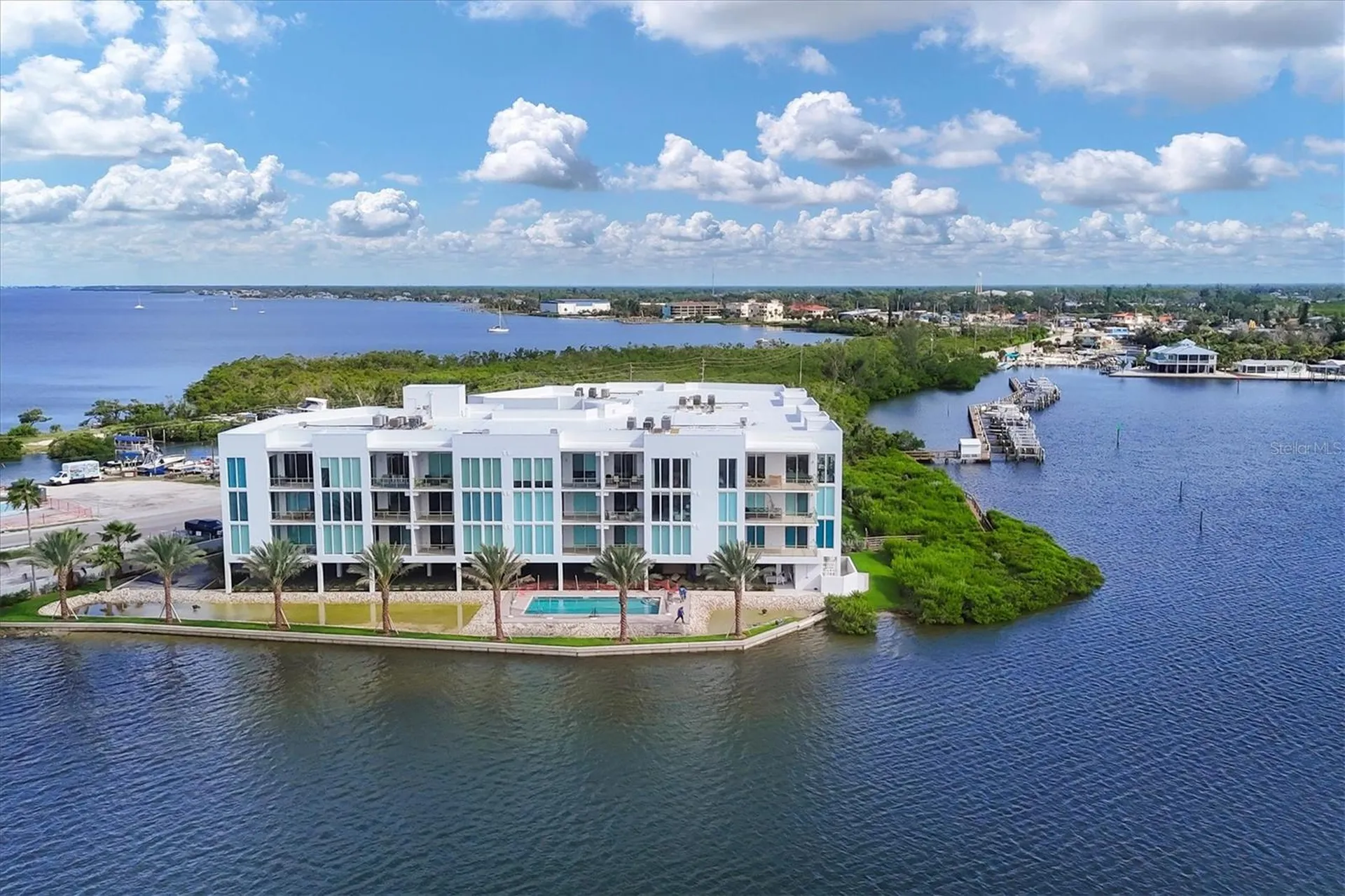 1375 Beach Road Englewood FL 34223