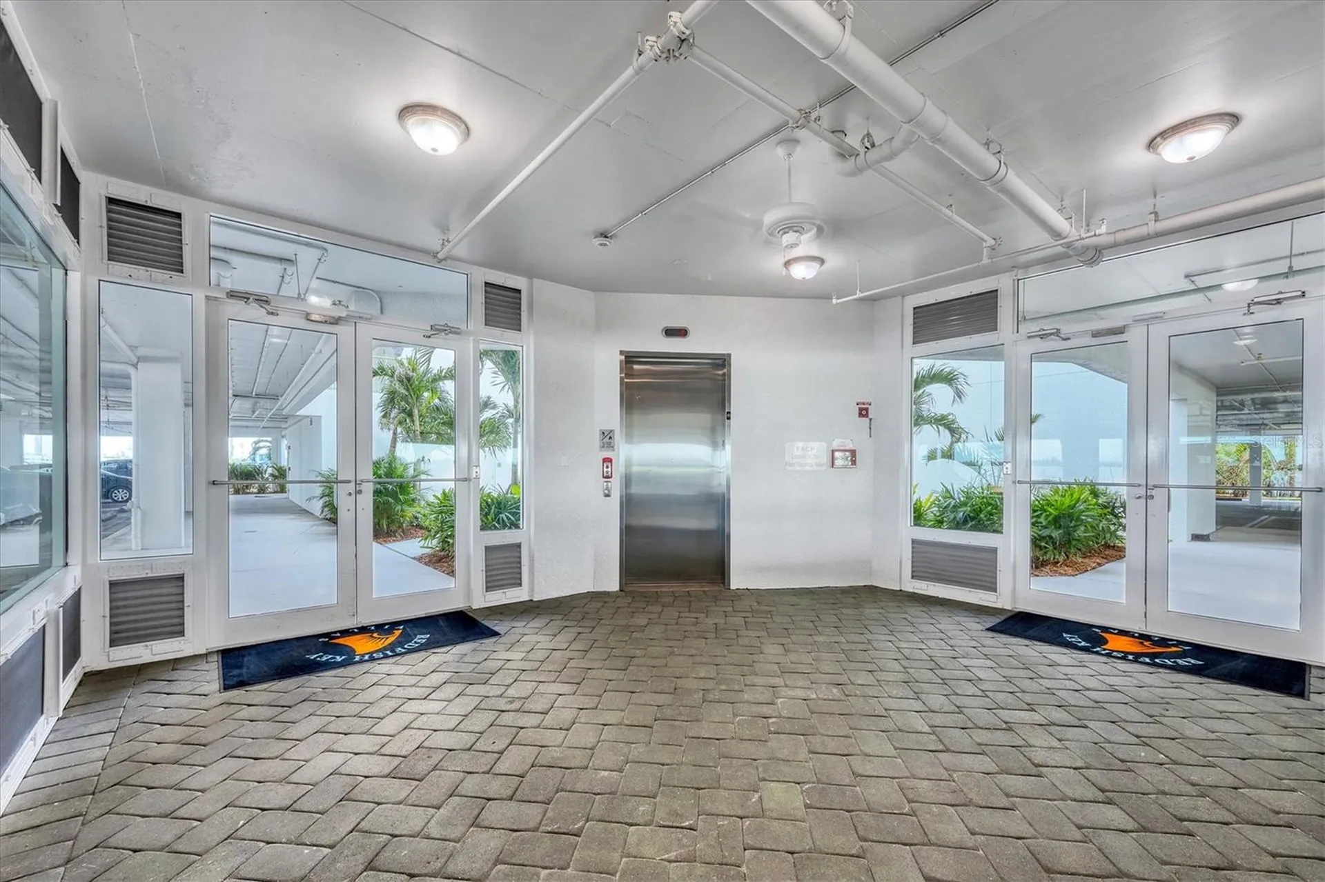 1375 Beach Road Englewood FL 34223