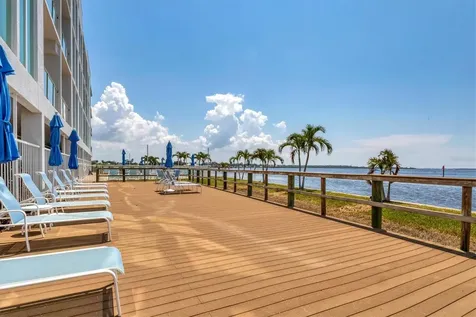 1375 Beach Road Englewood FL 34223