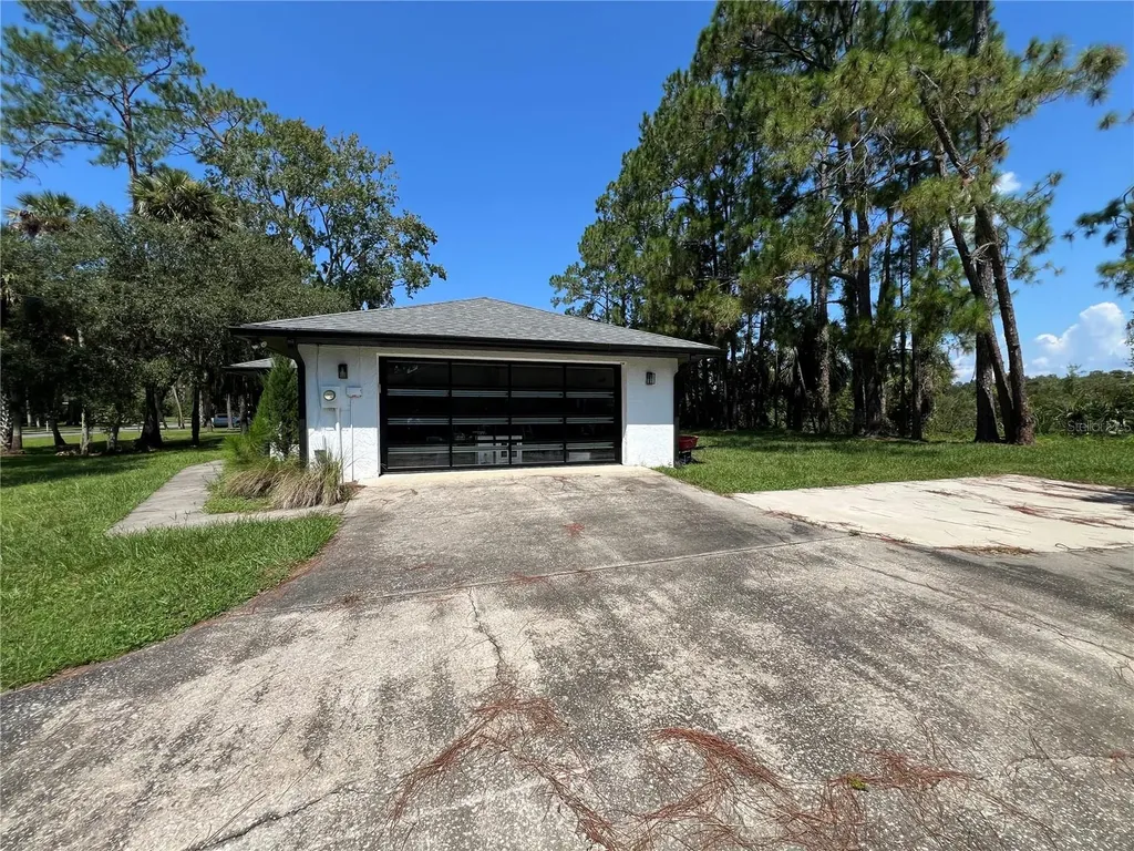 1498 Stone Trail Enterprise FL 32725