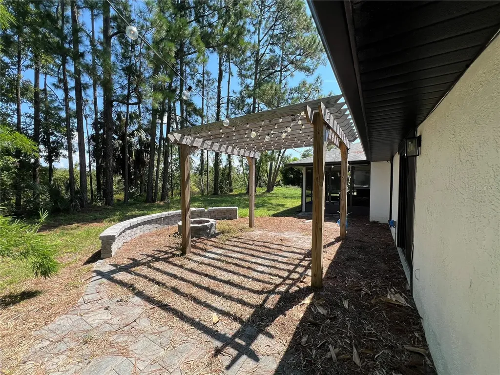 1498 Stone Trail Enterprise FL 32725