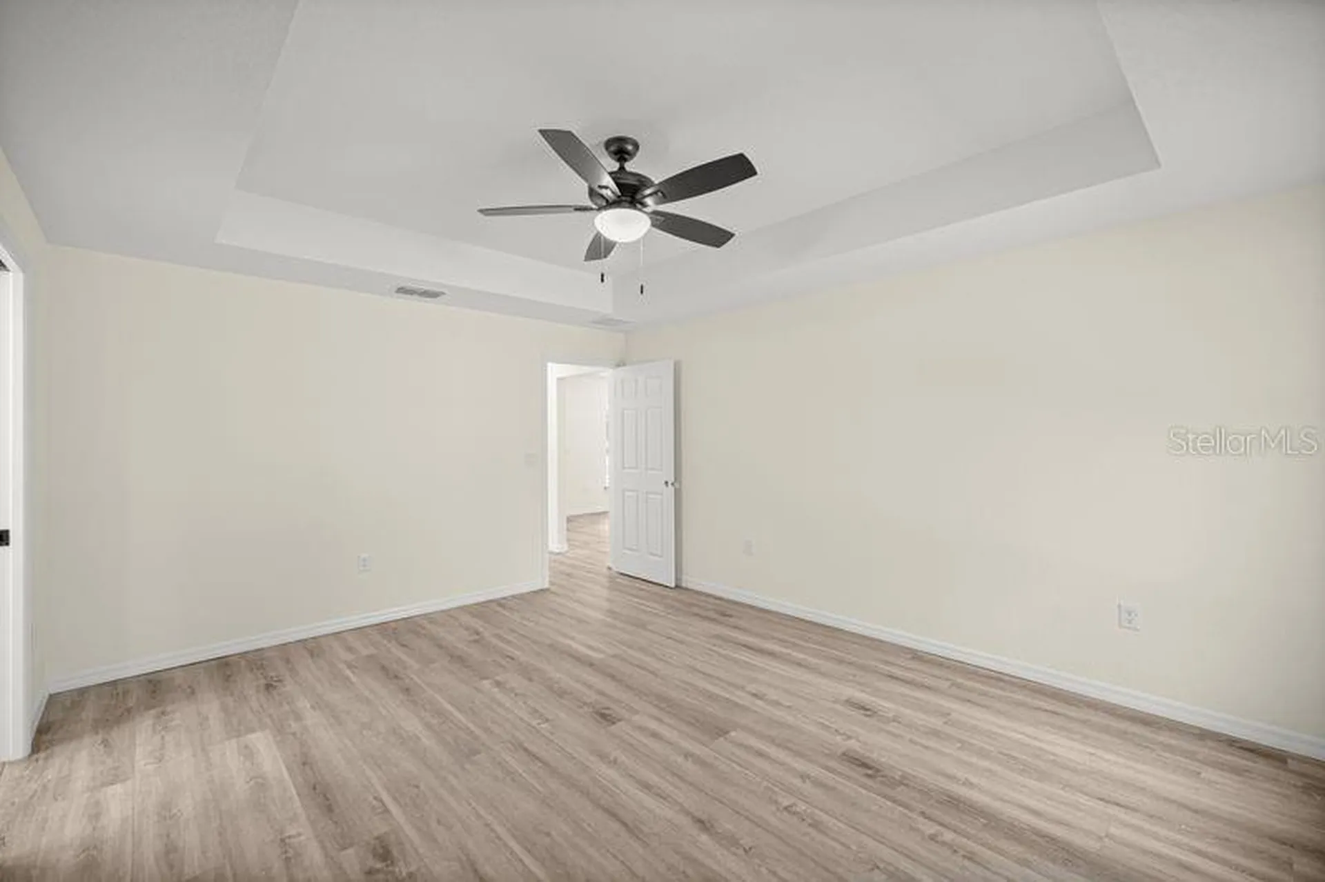 11 Bay Place Ocklawaha FL 32179