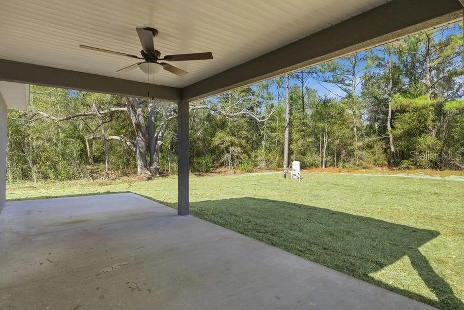11 Bay Place Ocklawaha FL 32179