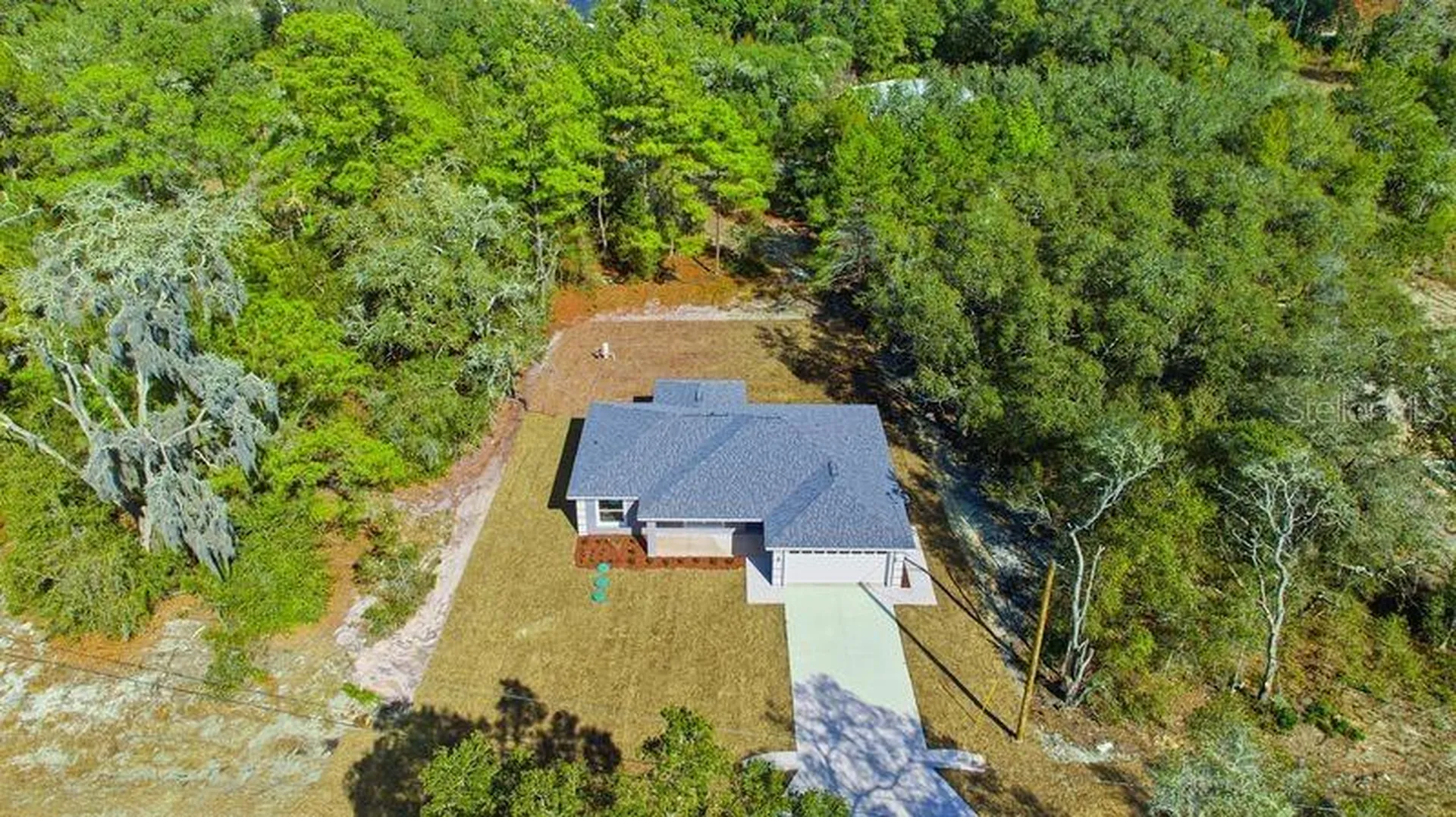 11 Bay Place Ocklawaha FL 32179