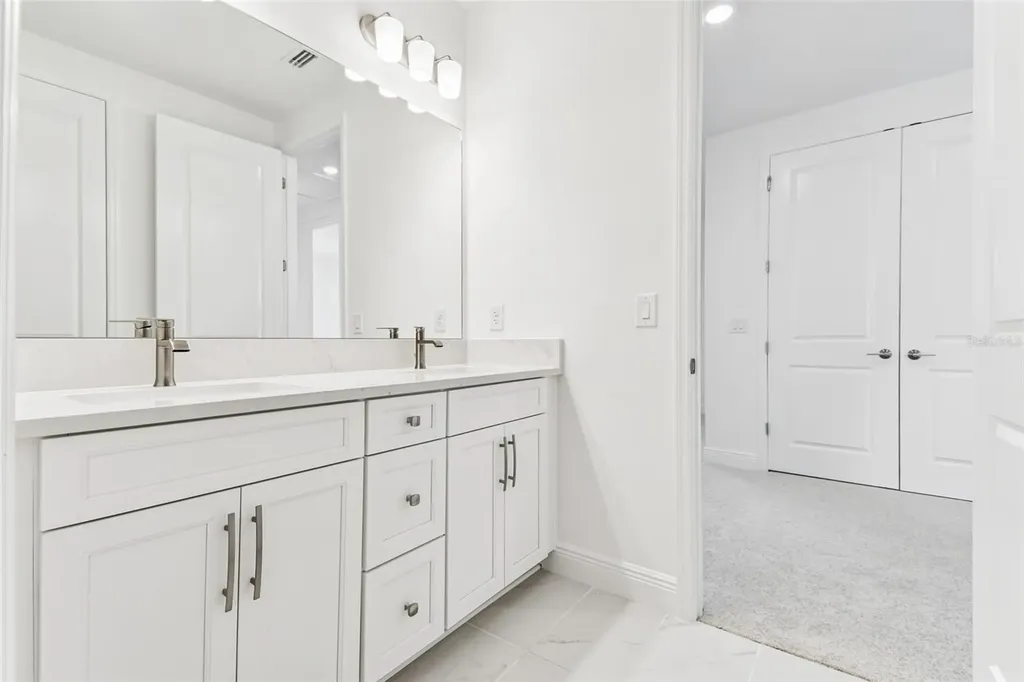 7575 Seahawk Avenue Sarasota FL 34241