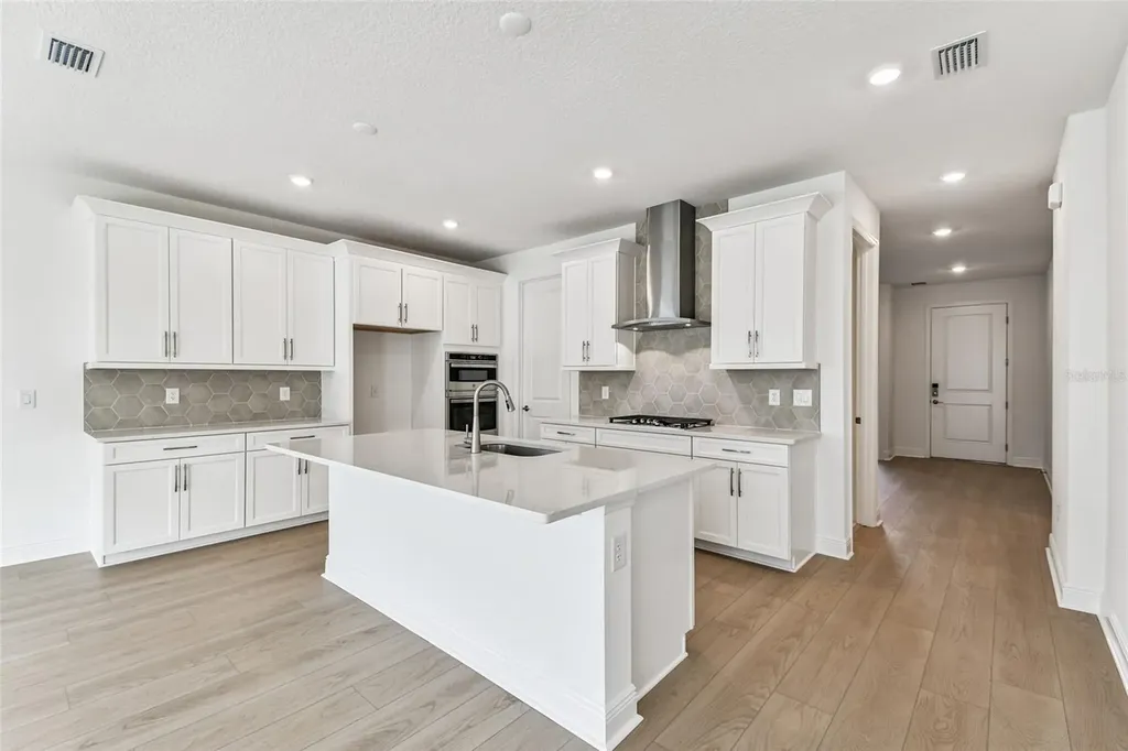 7575 Seahawk Avenue Sarasota FL 34241