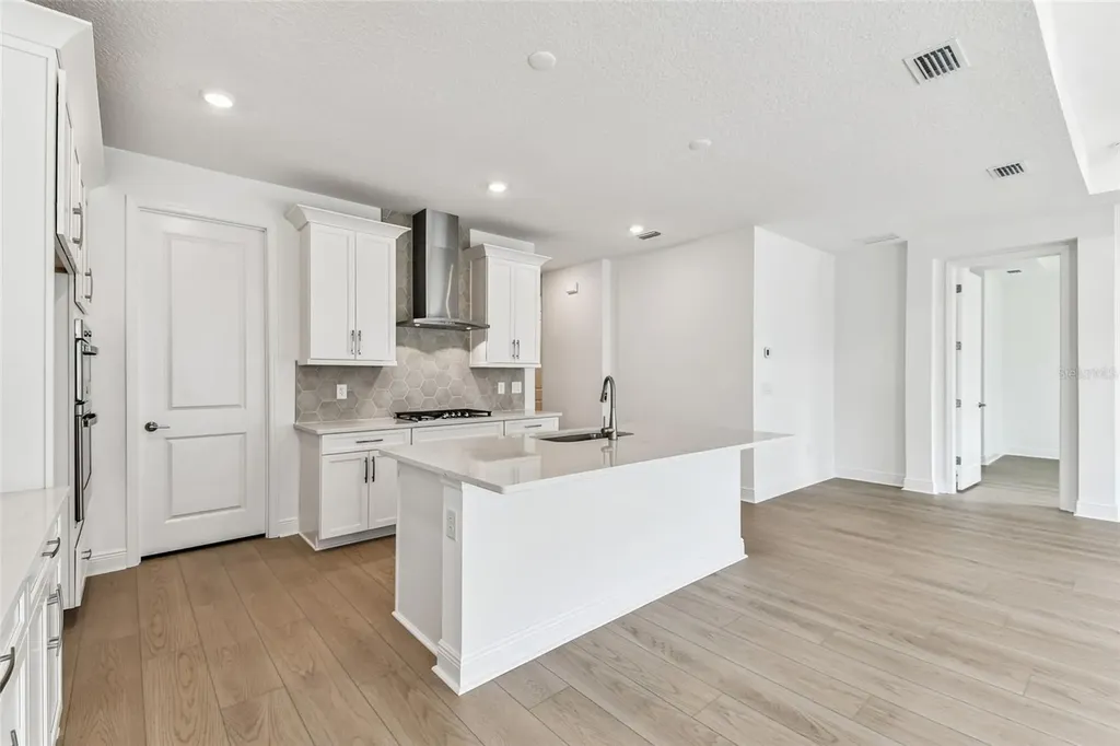 7575 Seahawk Avenue Sarasota FL 34241