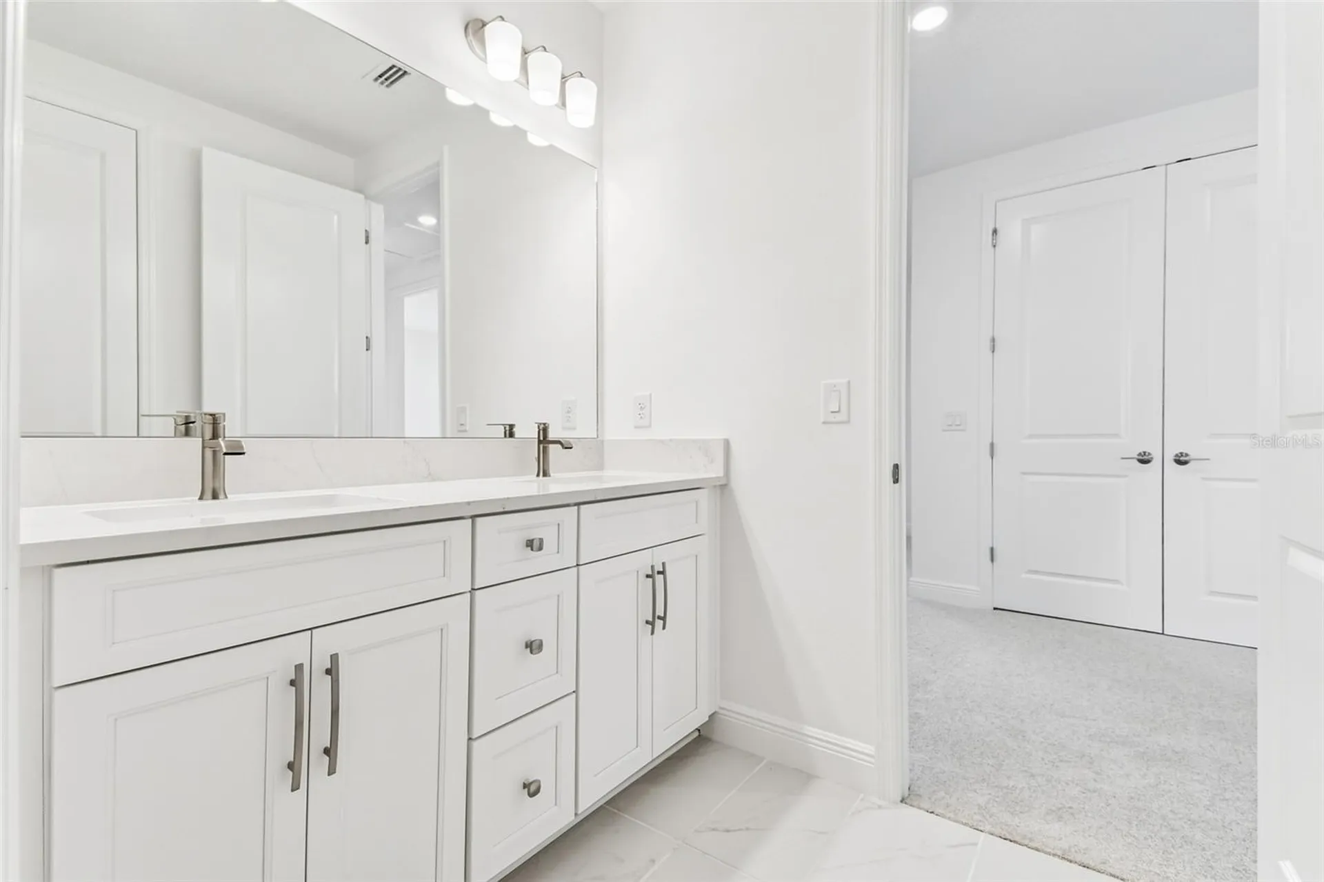 7575 Seahawk Avenue Sarasota FL 34241