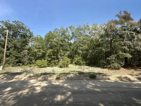 Gloria Avenue Interlachen FL 32148