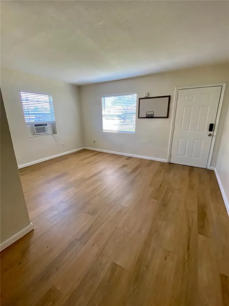 3722 28th Street N St Petersburg FL 33713