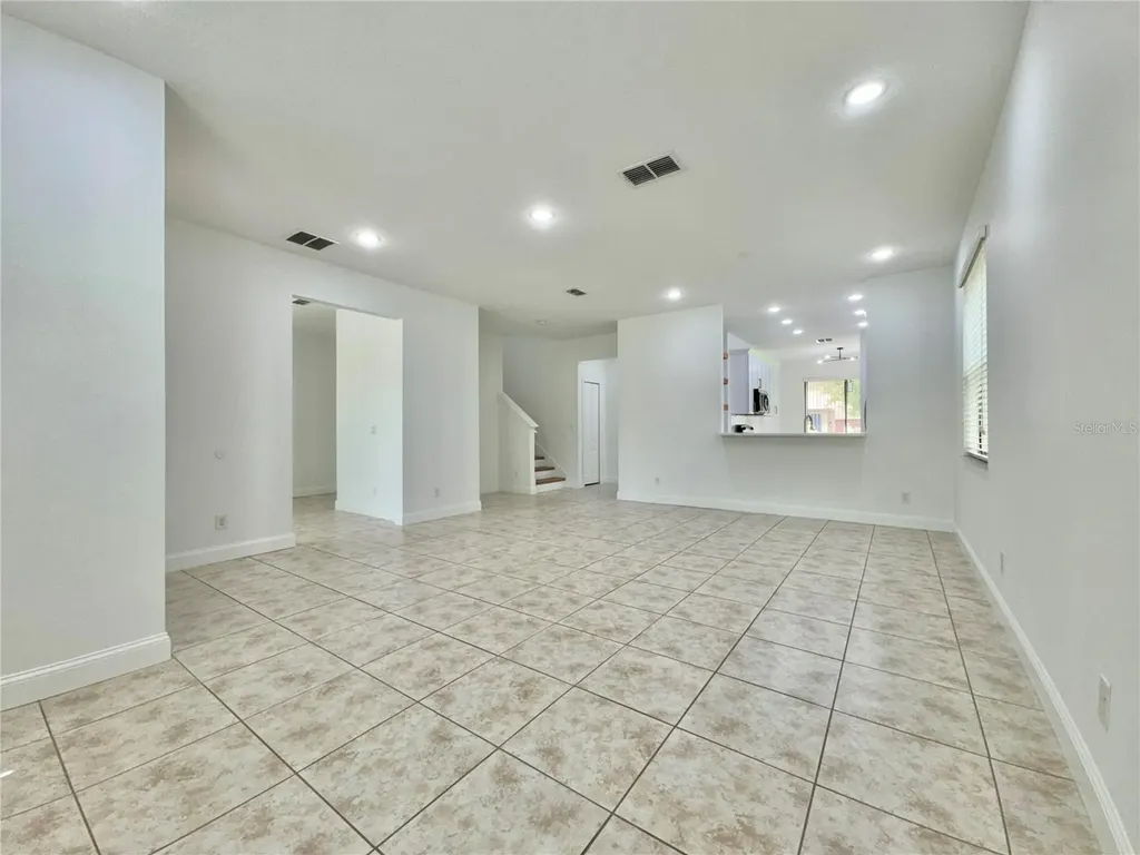 2022 Bent Grass Avenue Ocoee FL 34761