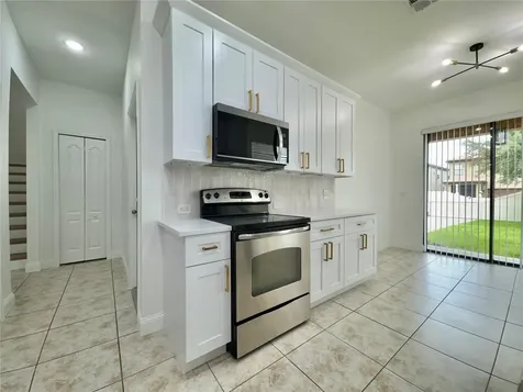 2022 Bent Grass Avenue Ocoee FL 34761