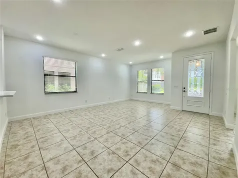 2022 Bent Grass Avenue Ocoee FL 34761