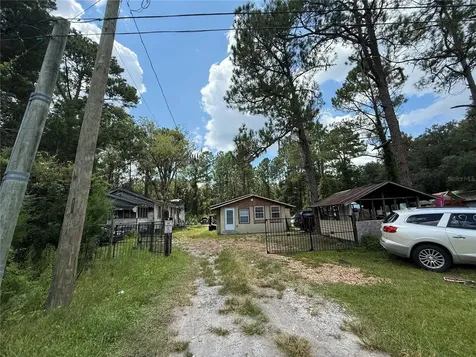 16016 NE Us Highway 301 Waldo FL 32694