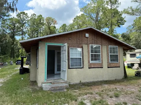 16016 NE Us Highway 301 Waldo FL 32694