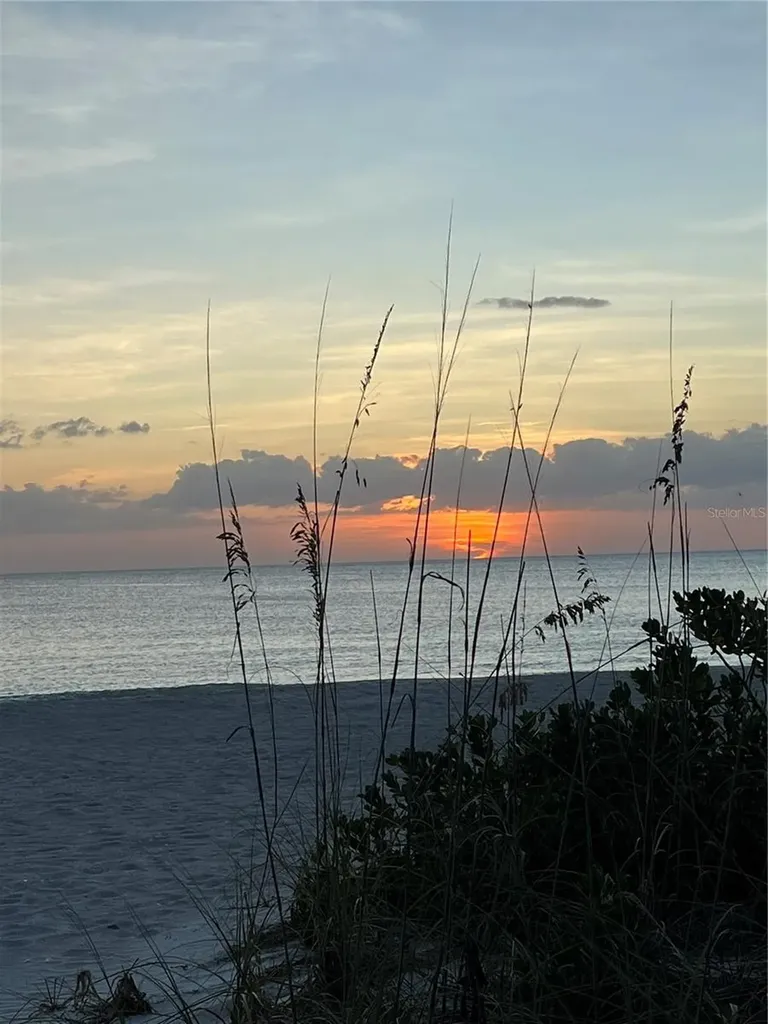 2425 Gulf Of Mexico Drive Longboat Key FL 34228
