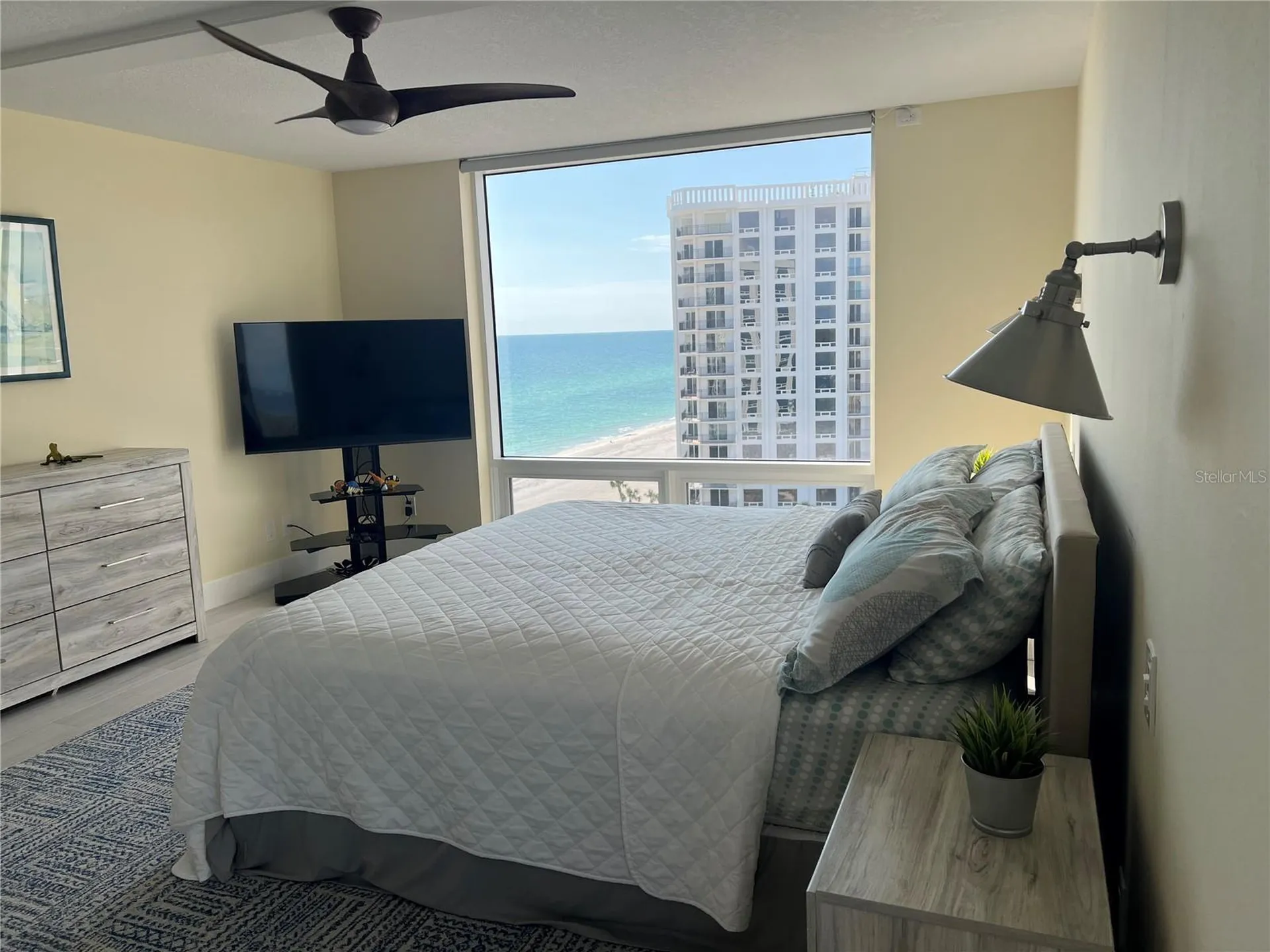 2425 Gulf Of Mexico Drive Longboat Key FL 34228