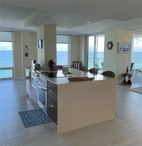 2425 Gulf Of Mexico Drive Longboat Key FL 34228