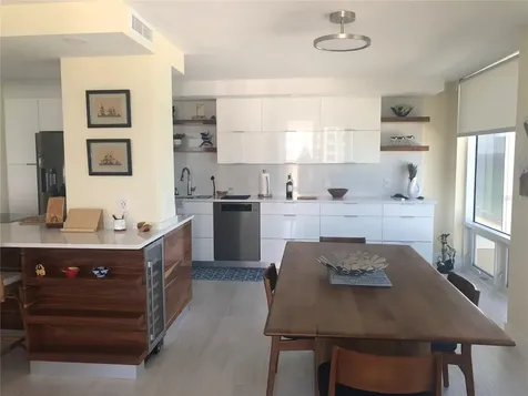 2425 Gulf Of Mexico Drive Longboat Key FL 34228