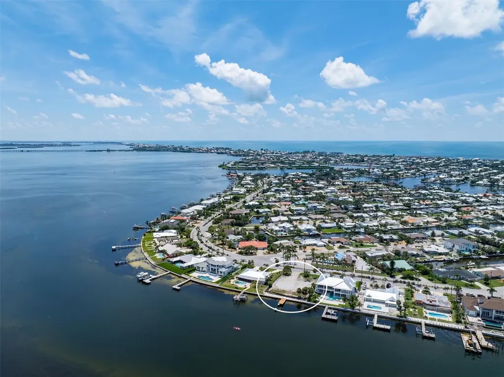 659 Key Royale Drive Holmes Beach FL 34217