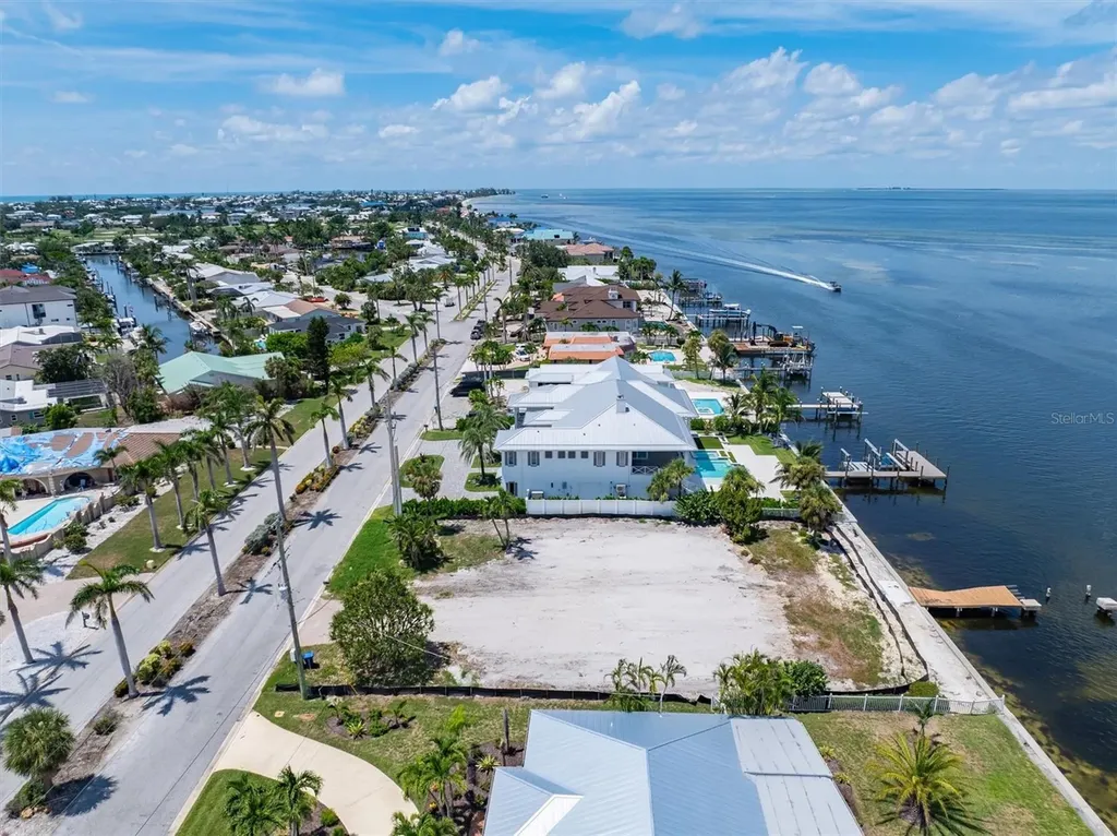 659 Key Royale Drive Holmes Beach FL 34217