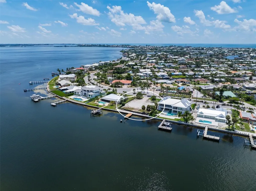 659 Key Royale Drive Holmes Beach FL 34217