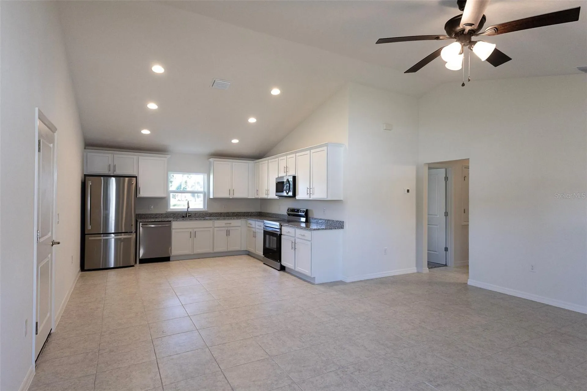 79 W Central Avenue Webster FL 33597