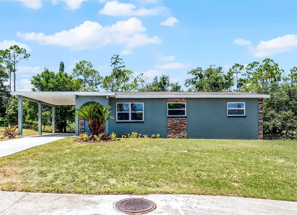 704 N 3rd Street Haines City FL 33844