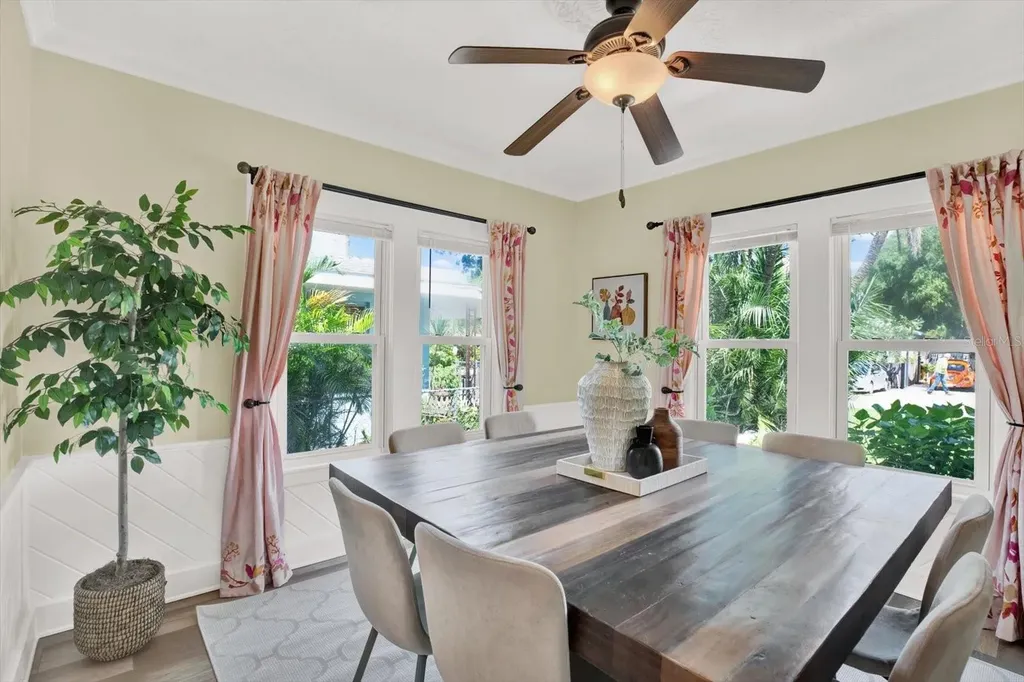 5518 18th Avenue S Gulfport FL 33707