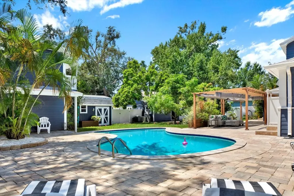 5518 18th Avenue S Gulfport FL 33707