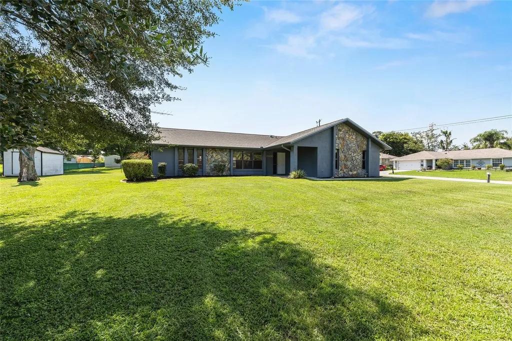 10690 SE 44th Terrace Belleview FL 34420