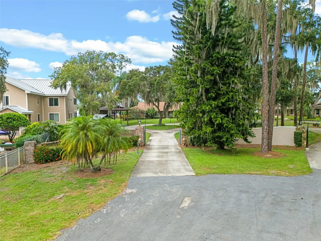 14050 Marine Court Orlando FL 32832