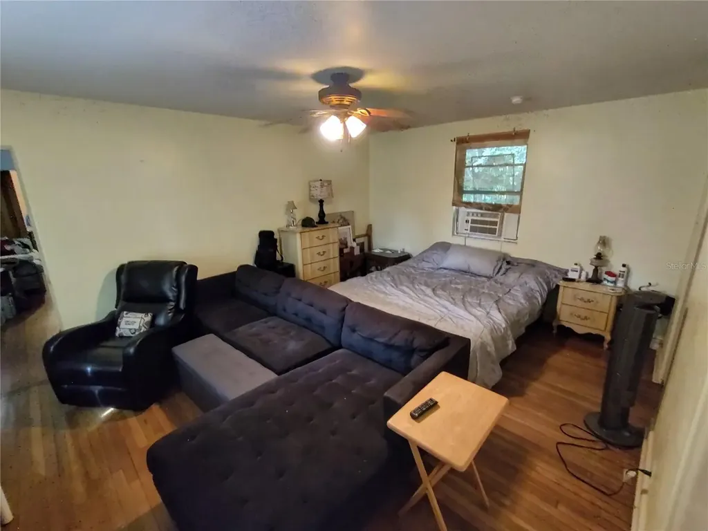 995 W 11th Avenue Mount Dora FL 32757