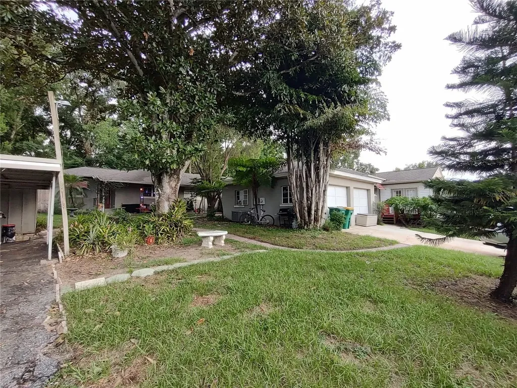 995 W 11th Avenue Mount Dora FL 32757