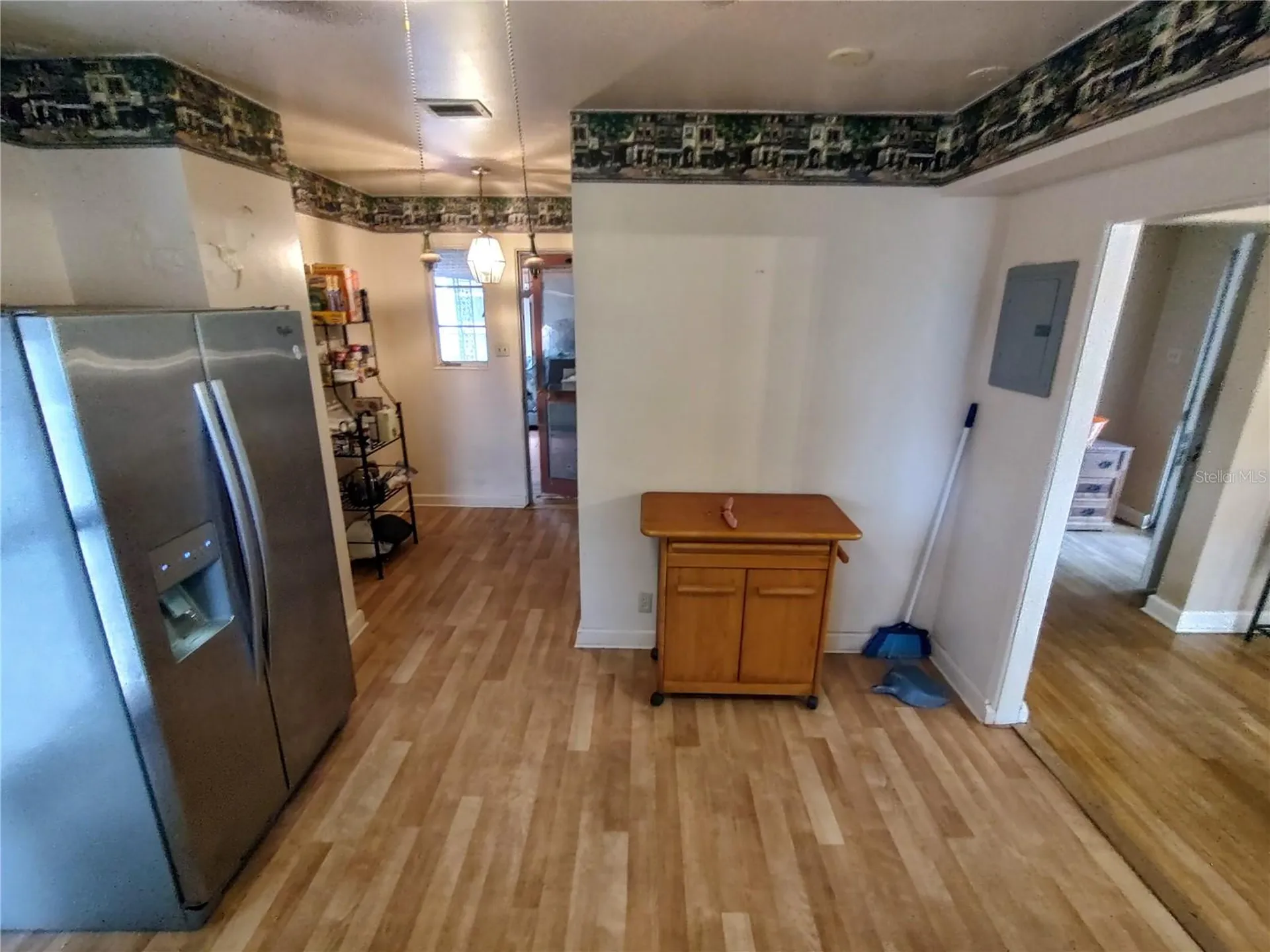 995 W 11th Avenue Mount Dora FL 32757