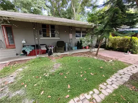 995 W 11th Avenue Mount Dora FL 32757