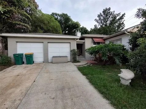 995 W 11th Avenue Mount Dora FL 32757