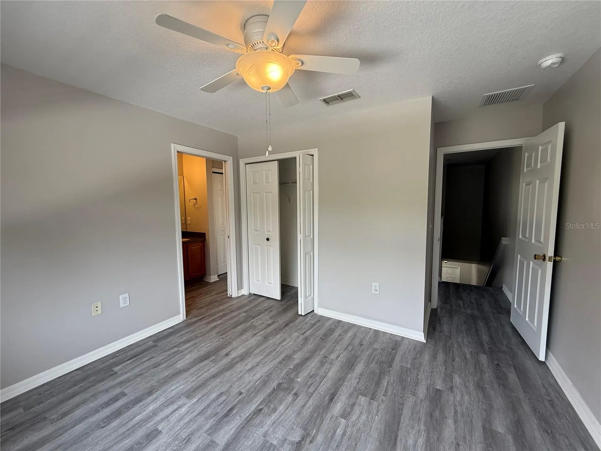 20460 Needletree Drive Tampa FL 33647
