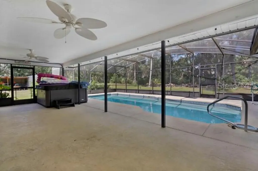143 Timber Lane Eustis FL 32726