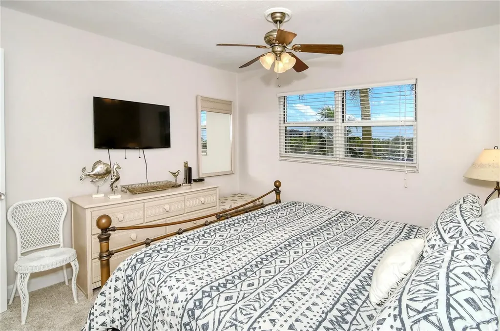 925 Beach Road Sarasota FL 34242