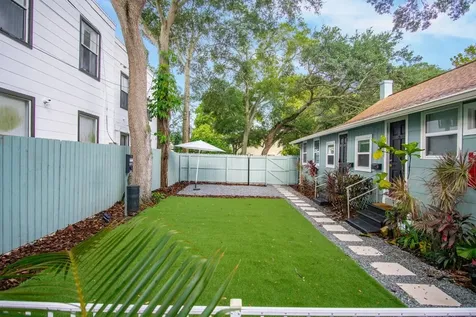 719 8th Street N St Petersburg FL 33701