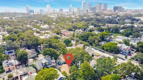 719 8th Street N St Petersburg FL 33701