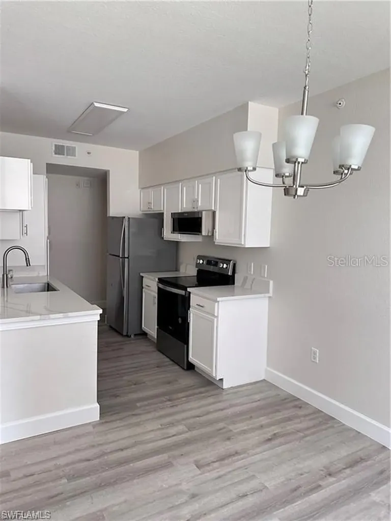 7915 Preserve Circle Naples FL 34119