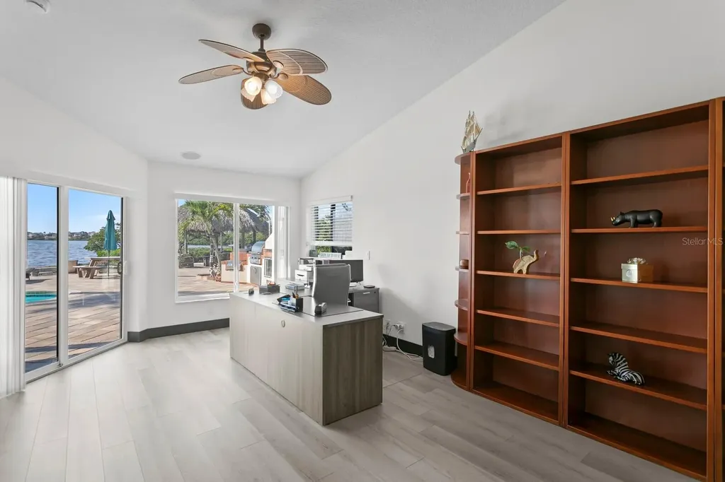 1632 Sea Breeze Drive Tarpon Springs FL 34689