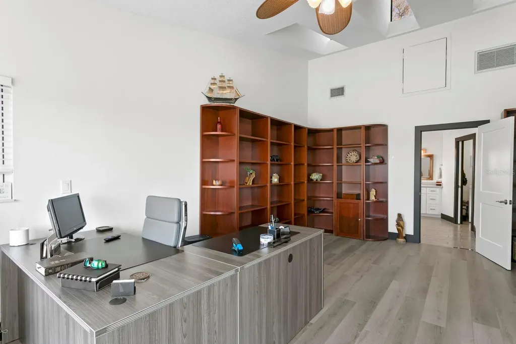 1632 Sea Breeze Drive Tarpon Springs FL 34689